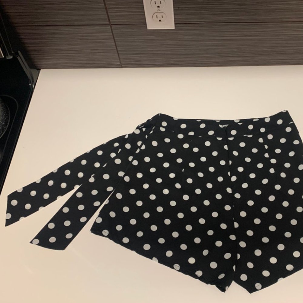 Princess Polly Polka Dot Wrap Mini Skirt / Skort - Picture 5 of 8